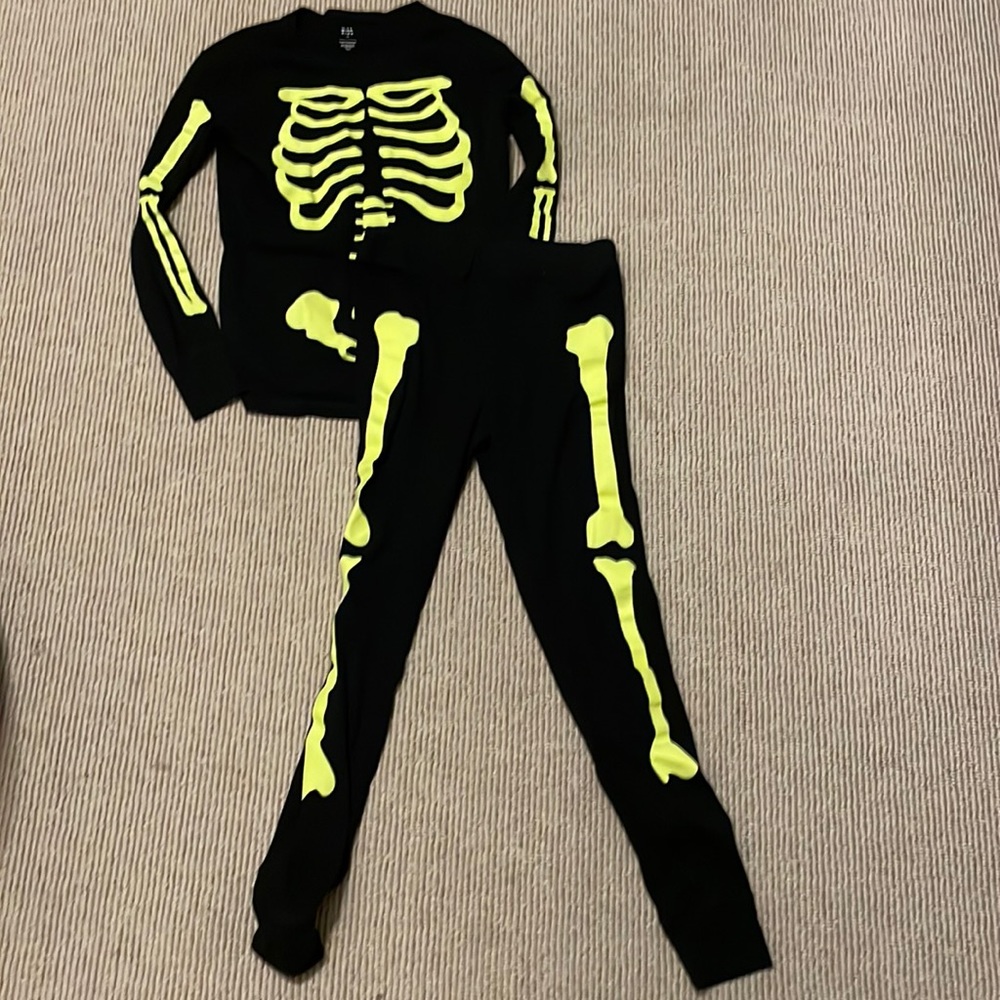 Gap Kids Glow in the Dark Skeleton Pajamas
